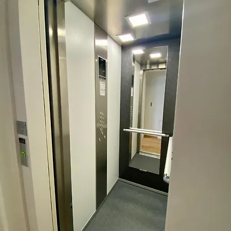 Petrusse Elite - Elegant Center شقة *