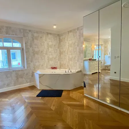 Petrusse Elite - Elegant Center شقة