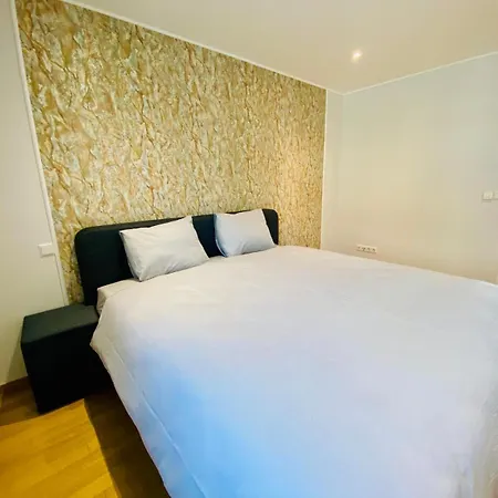 아파트 Petrusse Elite - Elegant In The Heart Of 룩셈부르크