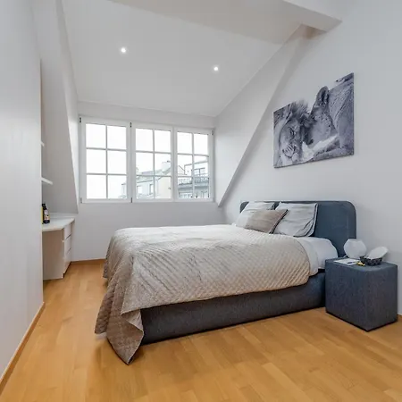 Petrusse Elite - Elegant Center *