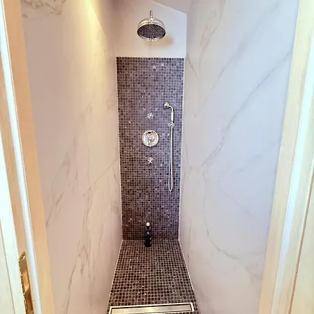 Petrusse Elite - Elegant Center *