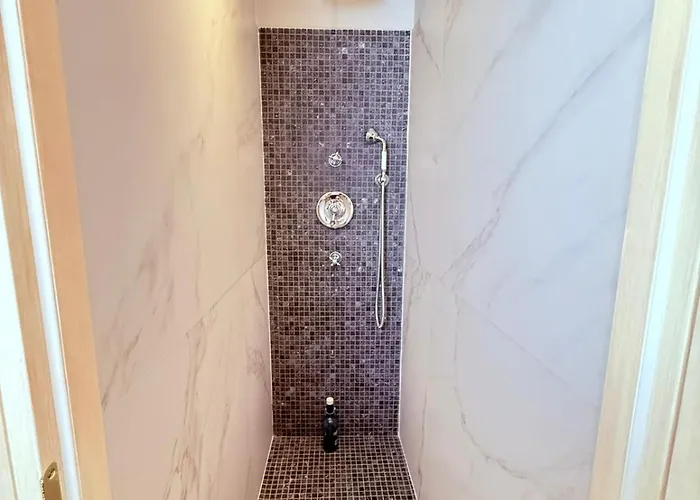 Petrusse Elite - Elegant In The Heart Of *