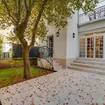 Petrusse Elite - Elegant Center