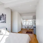 Petrusse Elite - Elegant Center