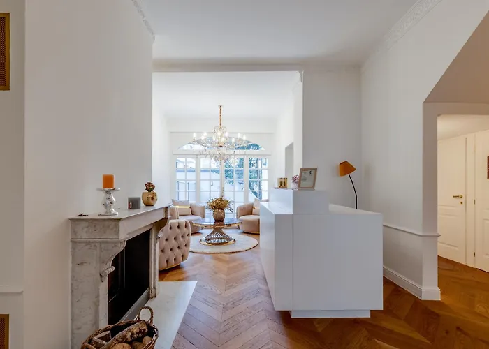 Petrusse Elite - Elegant Center Apartament